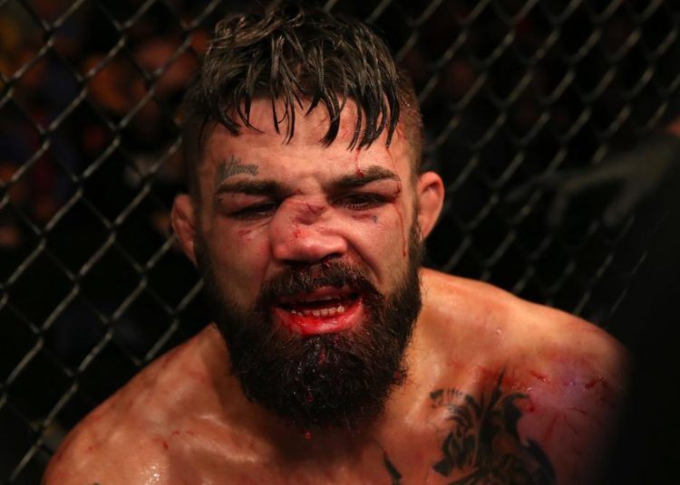 Mike Perry Burun Sakatlanması